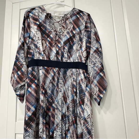 Ted Baker Lilis Quartz Print Midi Dress size 4 (US 10-12) long sleeve - Picture 4 of 15